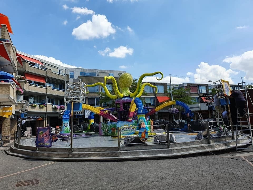 30-07-2019 KERMIS OPBOUW WATERINGEN JOHN & JACK KERMISPAGINA