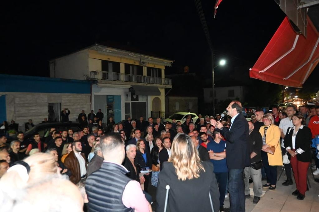 Βεσυρόπουλος