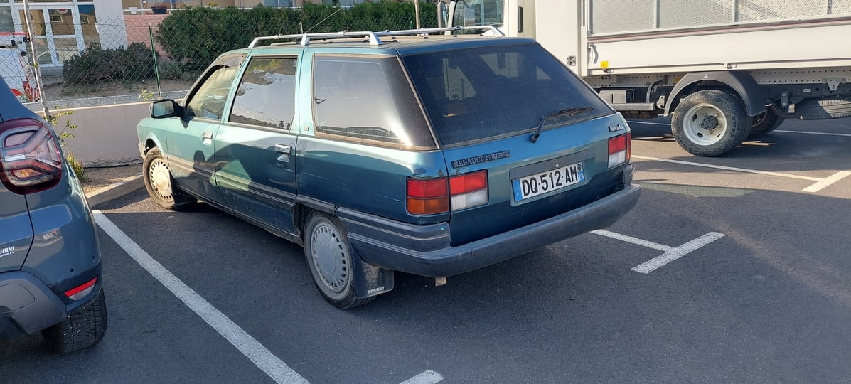 5852ab39-ab54-4b3e-8f5b-4e14d61121ce.jpg